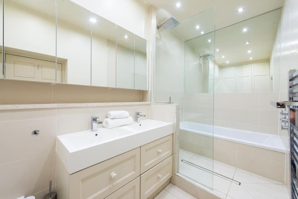 Self Catering , City Centre Apartment With Parking Edinburgh Luaran gambar