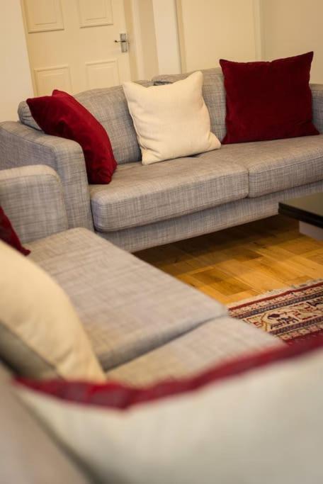 Self Catering , City Centre Apartment With Parking Edinburgh Luaran gambar