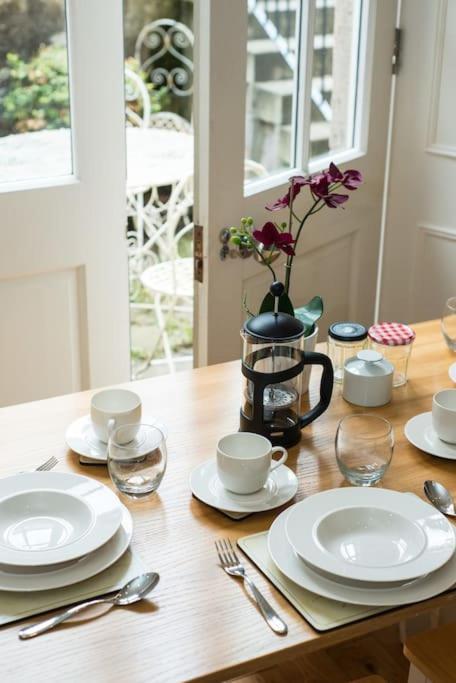 Self Catering , City Centre Apartment With Parking Edinburgh Luaran gambar