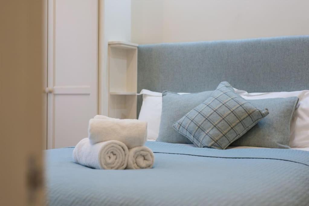 Self Catering , City Centre Apartment With Parking Edinburgh Luaran gambar