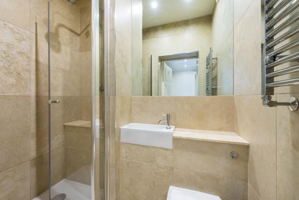 Self Catering , City Centre Apartment With Parking Edinburgh Luaran gambar
